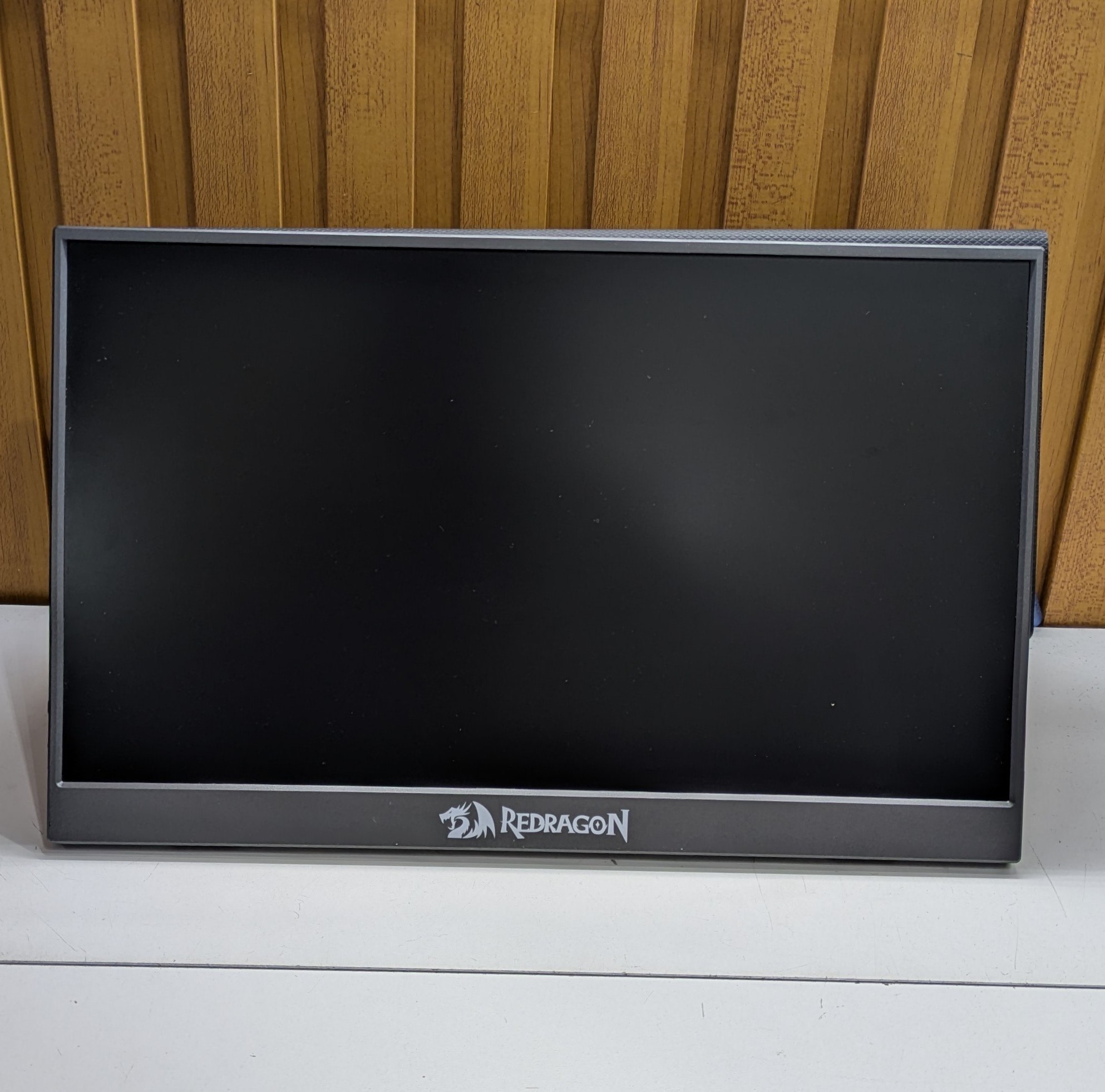 Monitor Portatil Redragon Sapphire (RD-MP1566)