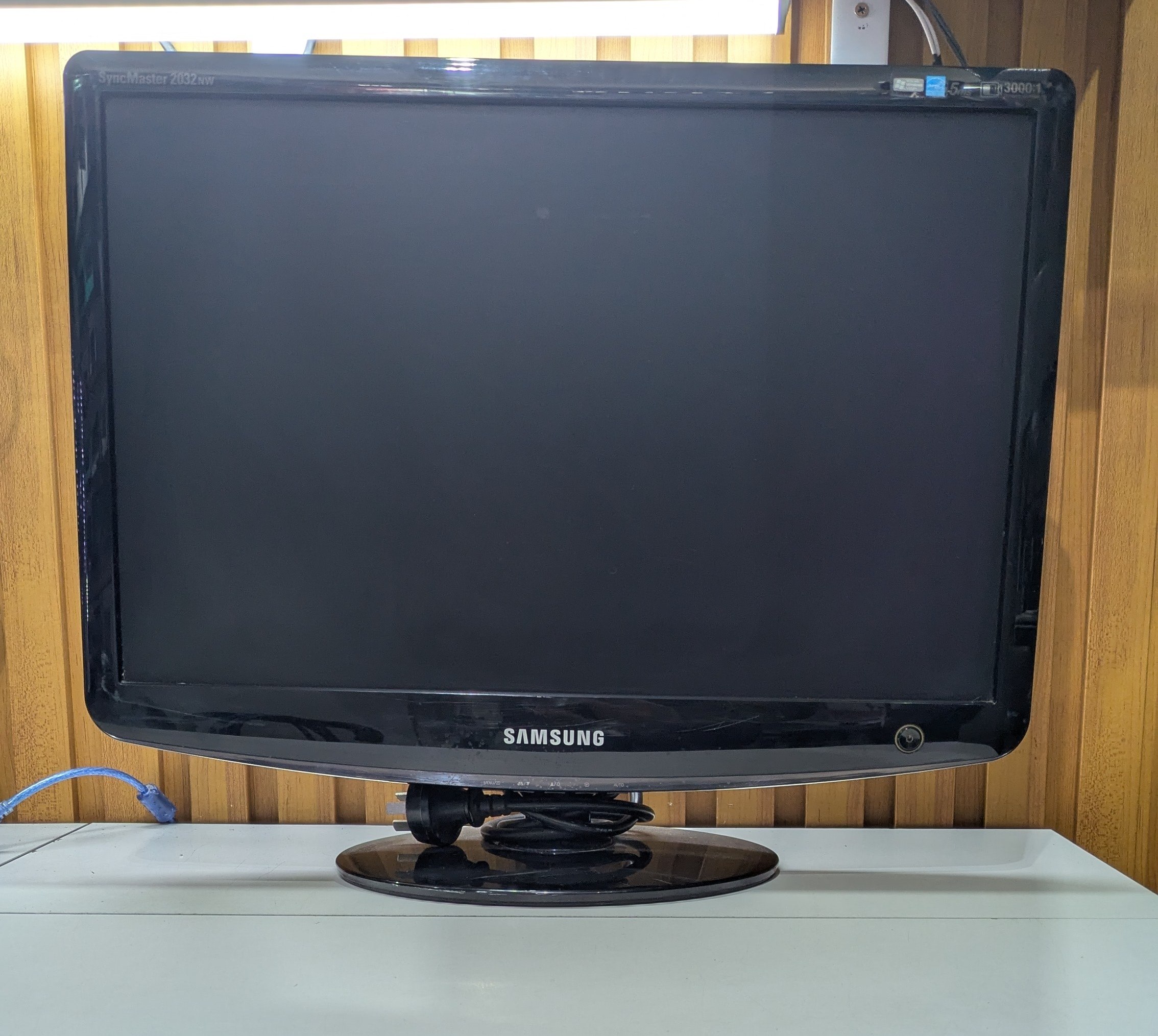 MONITOR SAMSUNG 2032NW - SIN VGA